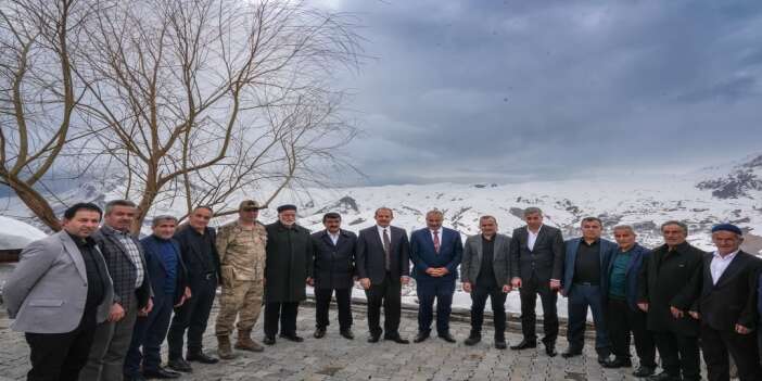 vali-tasyapan-durankaya-jandarma-karakol-komutanligini-ziyaret-ettivali-ibrahim-tasyapan-dur-3