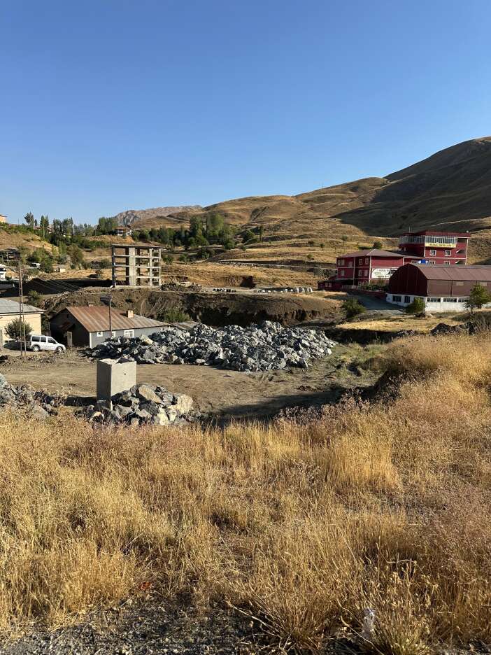 8f3ba2cc-2383-4a4b-b710-4a576910bd69