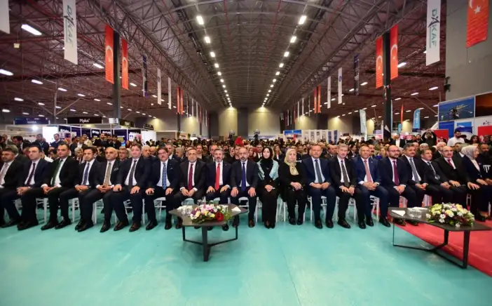 hakkari-universitesi-genclere-yeni-kariyer-firsatlari-sunuyor