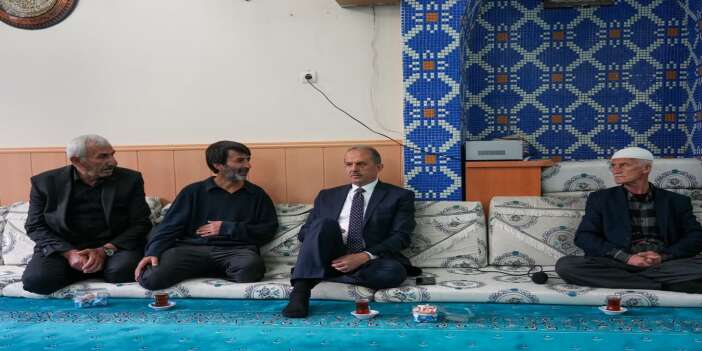 vali-tasyapan-derin-ailesini-yalniz-birakmadihakkari-valisi-ibrahim-tasyapan-merhume-gull-1
