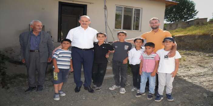 vali-ibrahim-tasyapan-akbulut-koyunde-vatandaslarla-bir-araya-geldivalimiz-sayin-ibrahim-tas-2